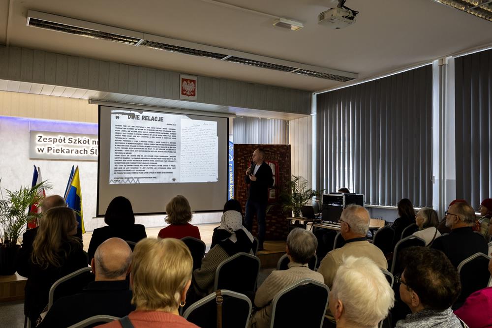 Dzień Śląski w Piekarach: Uroczystość przekazania wagonika kopalnianego i prelekcje