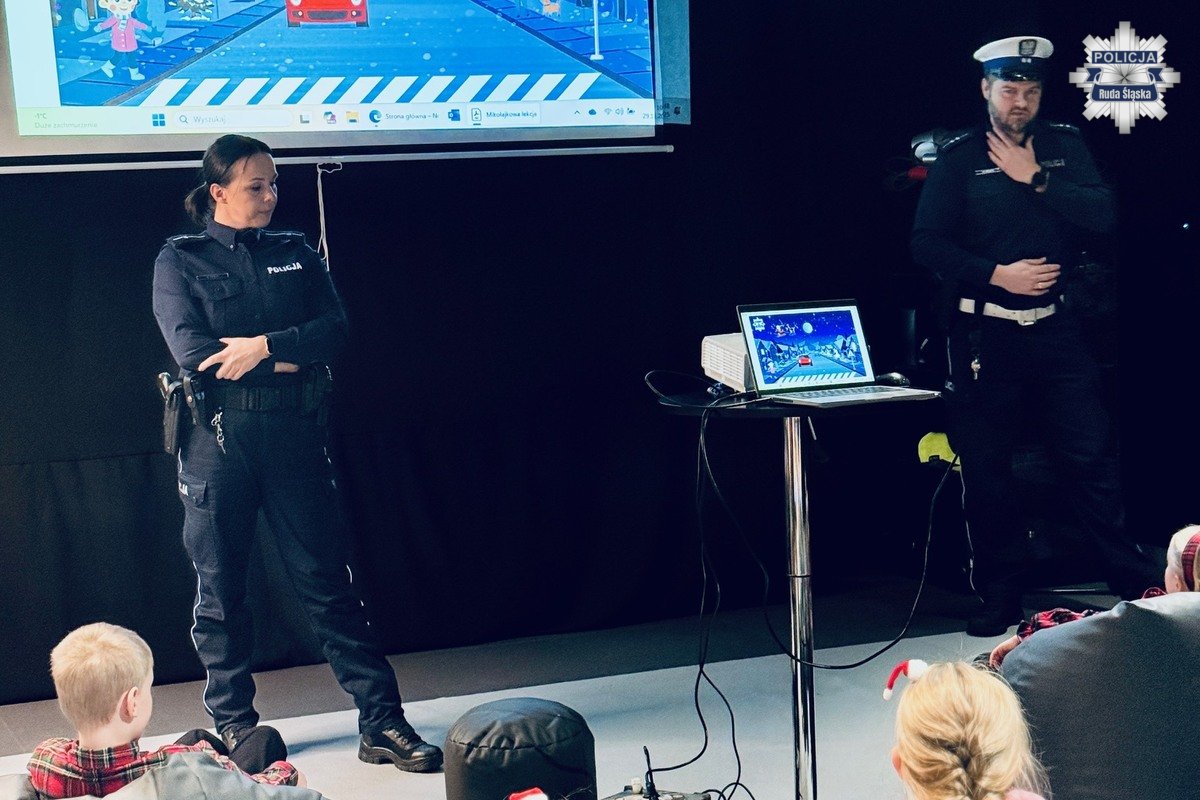 Mikołajkowa lekcja bezpieczeństwa - policjanci odwiedzili najmłodszych