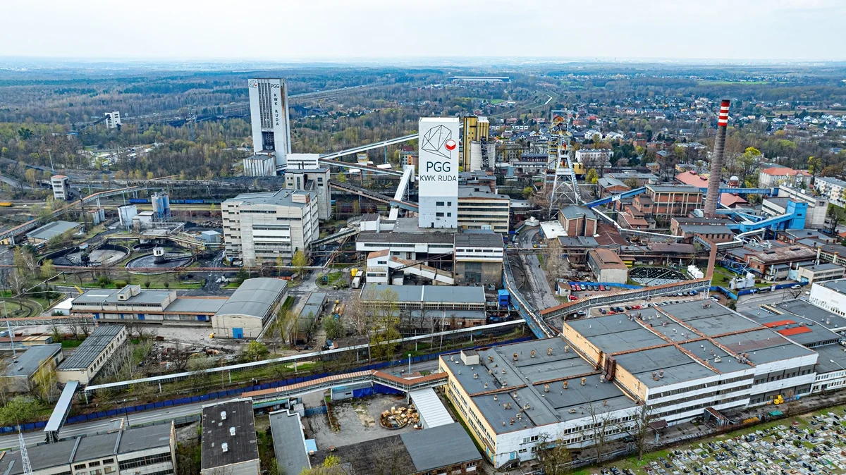 KWK Bielszowice w obiektywie – Fotograficzna podróż przez górnicze tradycje