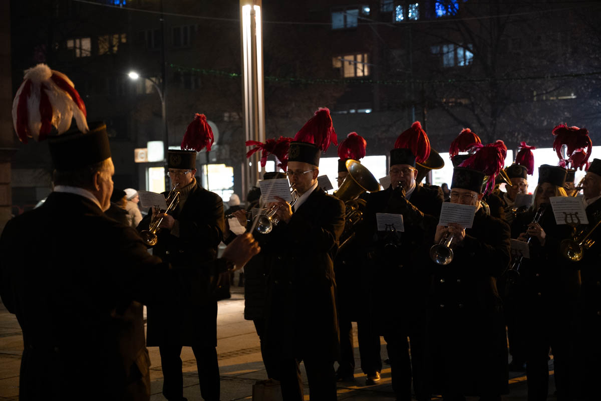 Rozświetlenie choinki 36