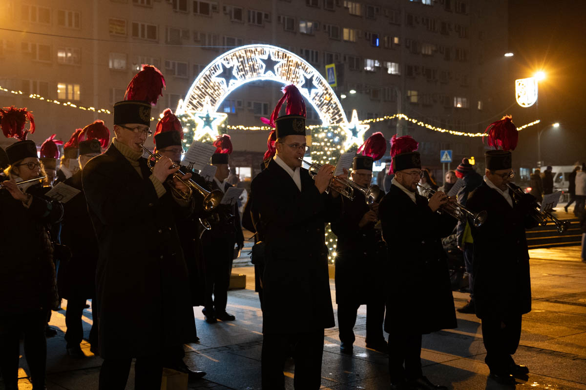 Rozświetlenie choinki 37