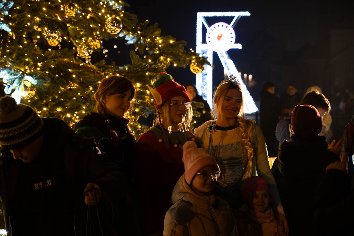 Rozświetlenie choinki 43