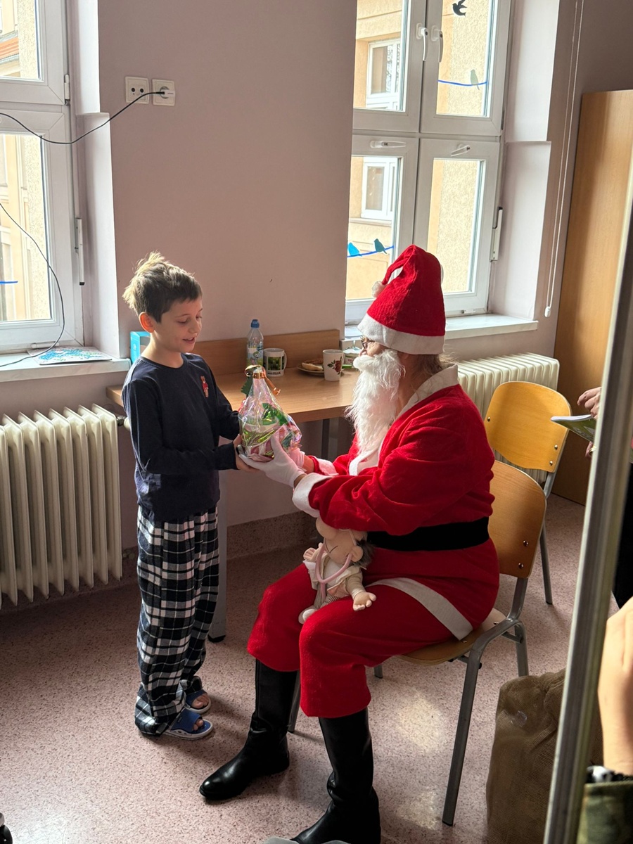 Mikołaj w Szpitalu Miejskim w Rudzie Śląskiej 1