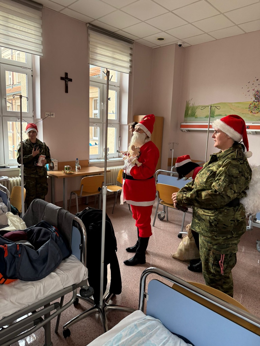 Mikołaj w Szpitalu Miejskim w Rudzie Śląskiej 3