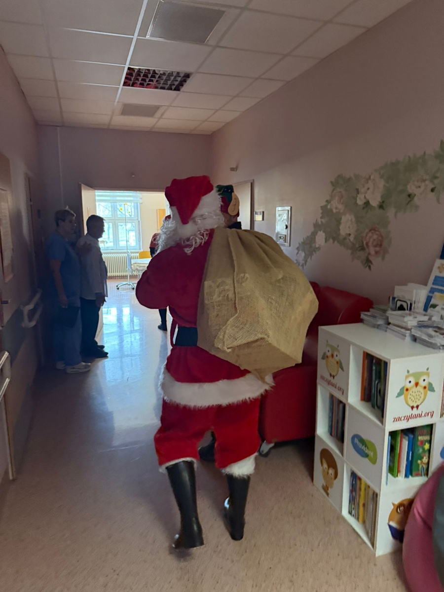 Mikołaj w Szpitalu Miejskim w Rudzie Śląskiej 6