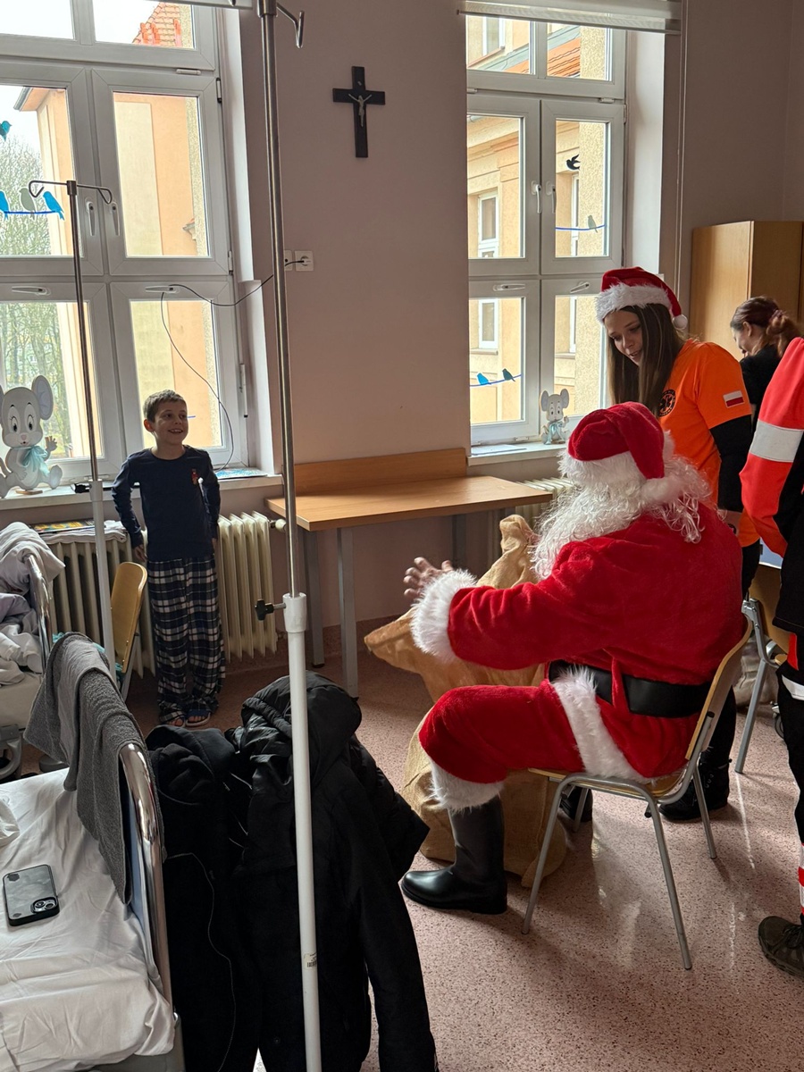 Mikołaj w Szpitalu Miejskim w Rudzie Śląskiej 7