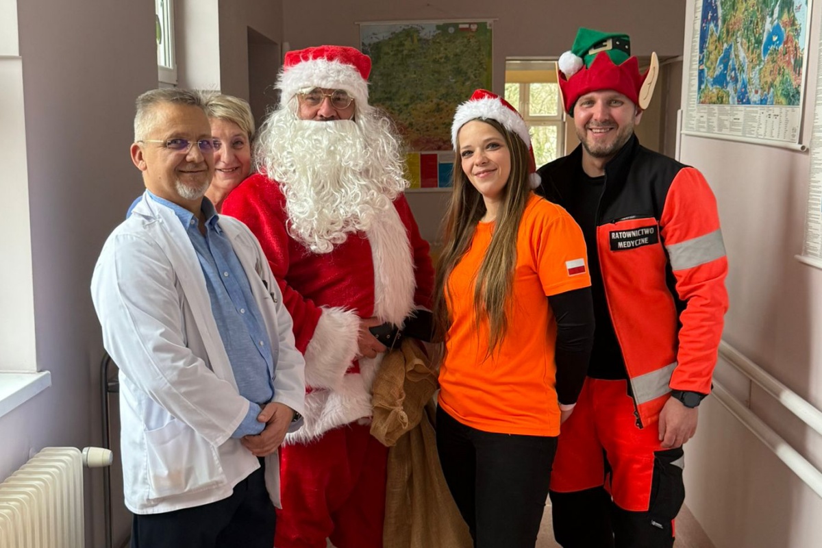 Święty Mikołaj w rudzkim szpitalu. Uśmiechy zamiast trosk
