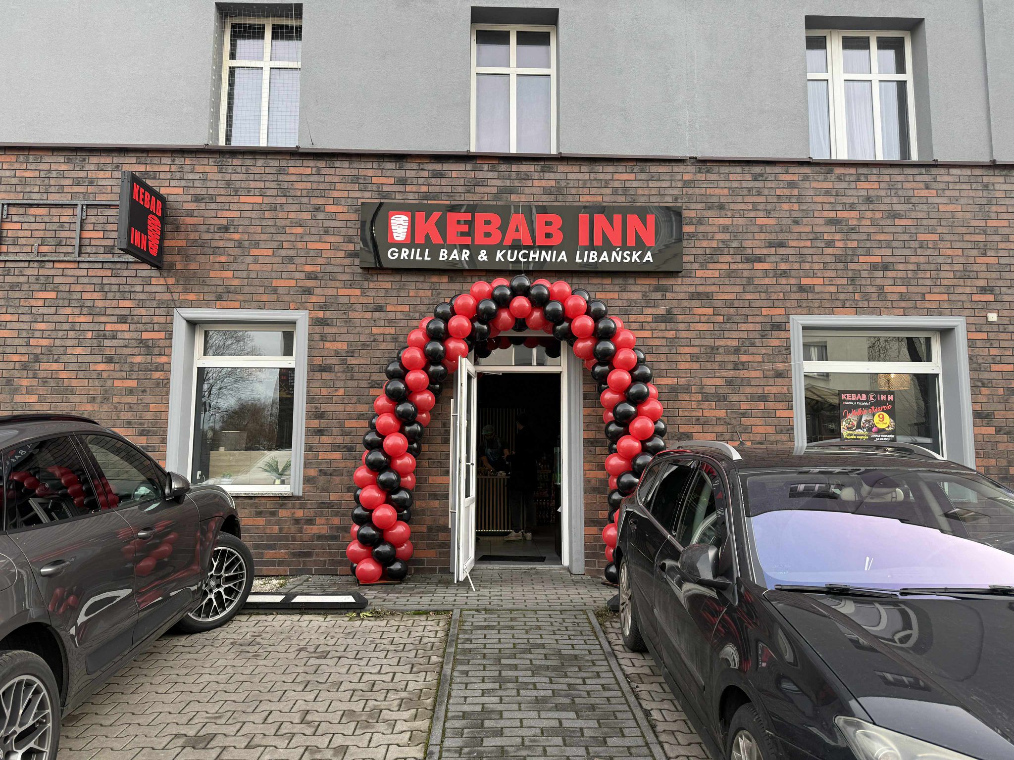 Kraftowy kebab i lawasz wypiekany na miejscu! Poznaj Kebab Inn z Mikołowa
