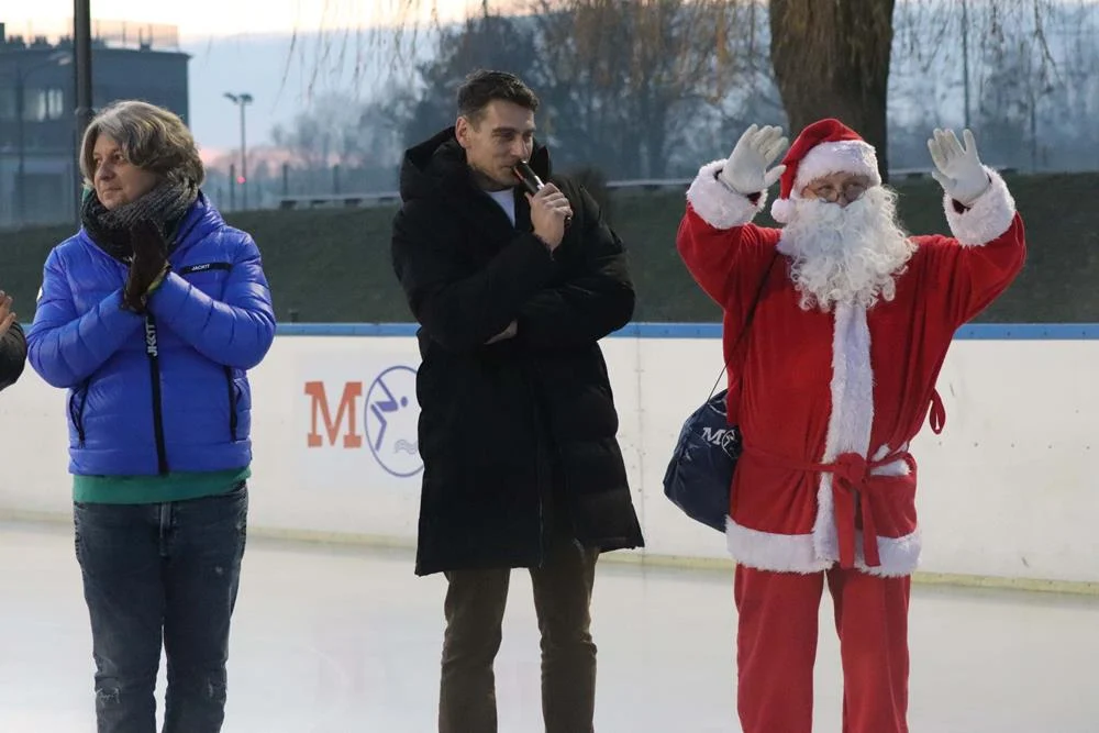 Lodowisko MOSiR w Piekarach Śląskich otwarte! Sprawdź godziny i cennik na sezon 2025/2026