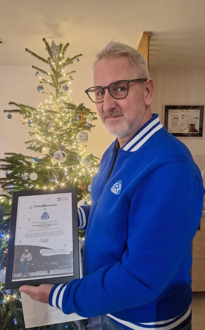 4e7752e16ec9958f6b93a80047da2007-4086123366