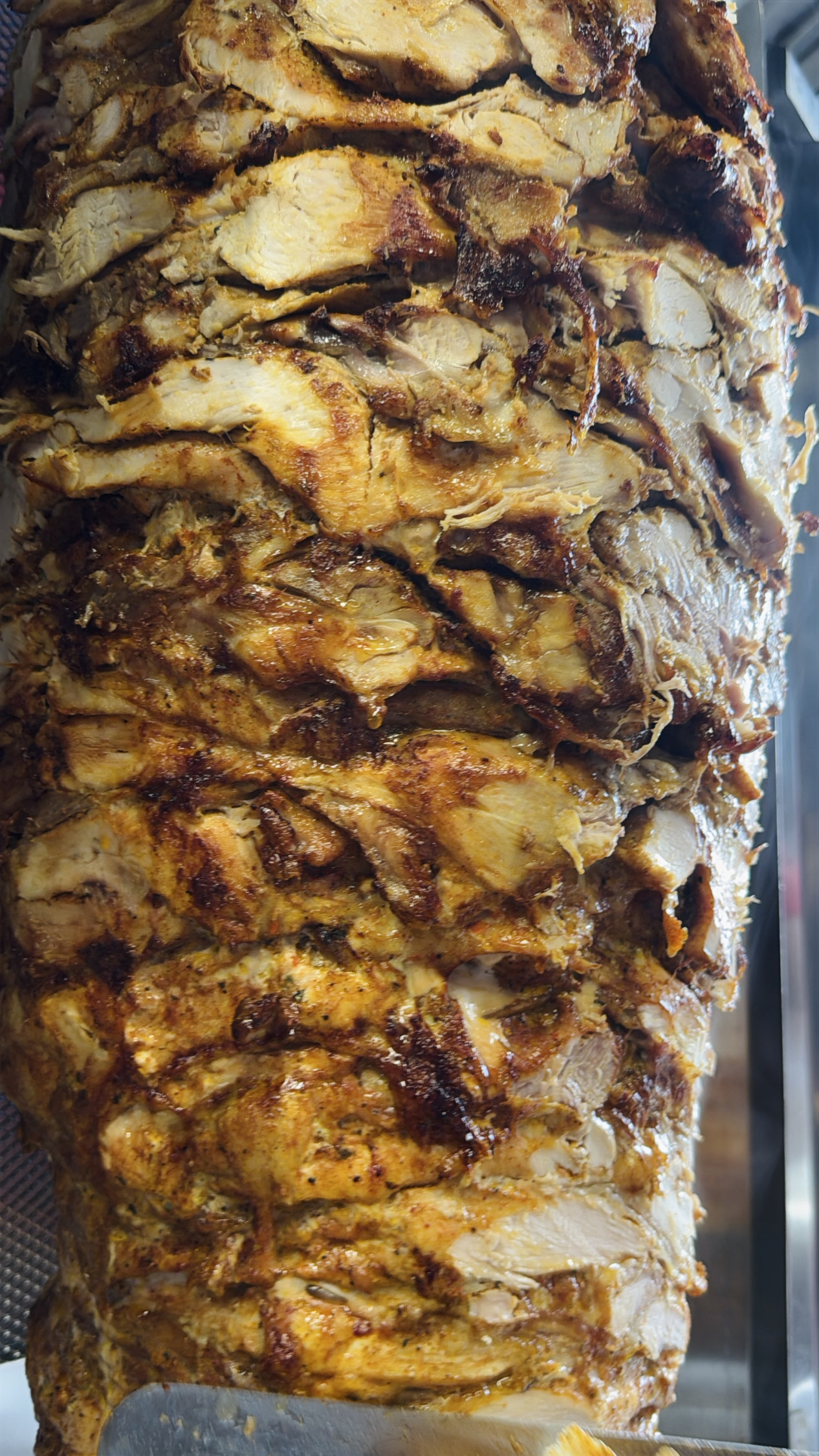 Kraftowy kebab i lawasz wypiekany na miejscu! Poznaj Kebab Inn z Mikołowa