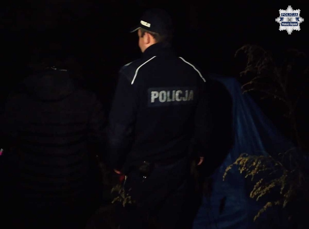 Piekarska policja dba o bezpieczeństwo bezdomnych w okresie zimowym