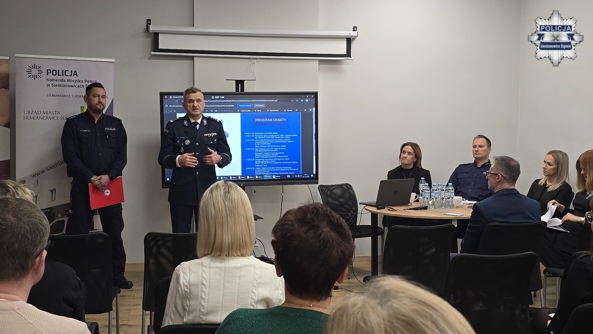 Skala przemocy domowej: jak wspólnie reagować? Podsumowanie debaty w Siemianowicach
