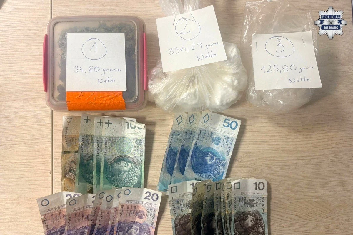 Cztery osoby zatrzymane. Kryminalni przejęli blisko kilogram narkotyków