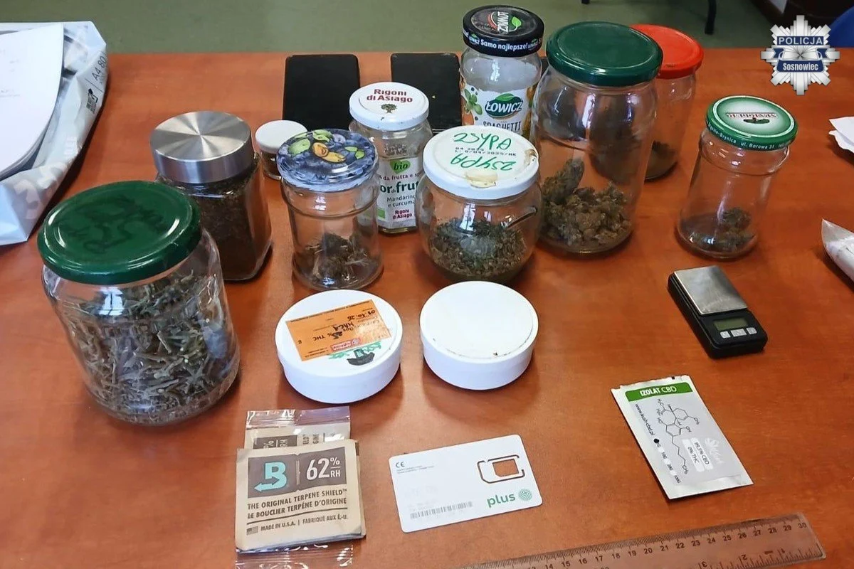 Policjanci zatrzymali w Sosnowcu mężczyznę z blisko 220 gramami narkotyków