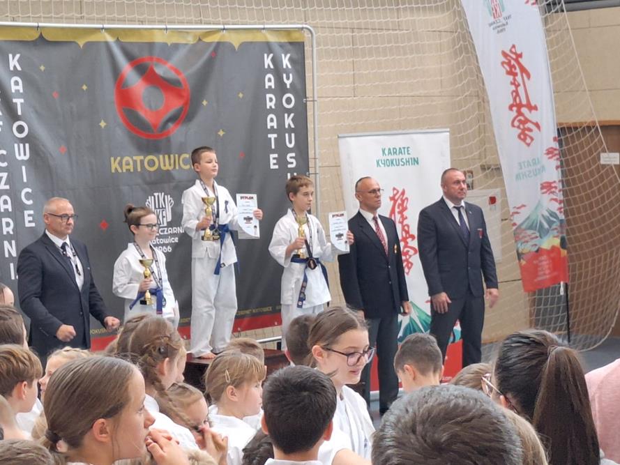 590242923_1162246839372839_2711179128108156122_n