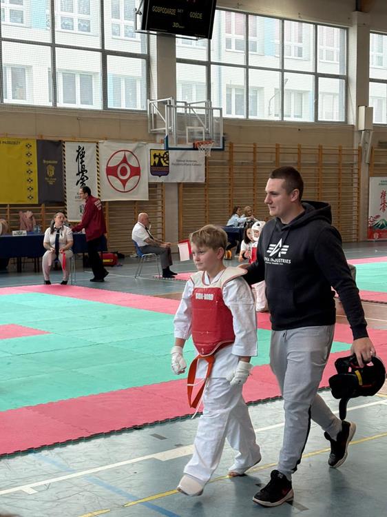 590255695_1162246829372840_419515935335589816_n