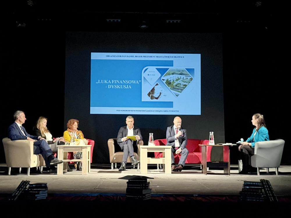Prezydent Piekar Śląskich na konferencji „Szanse i wyzwania polskiej oświaty”