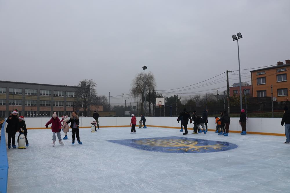 594597332_122194080554329281_8582515814392561814_n