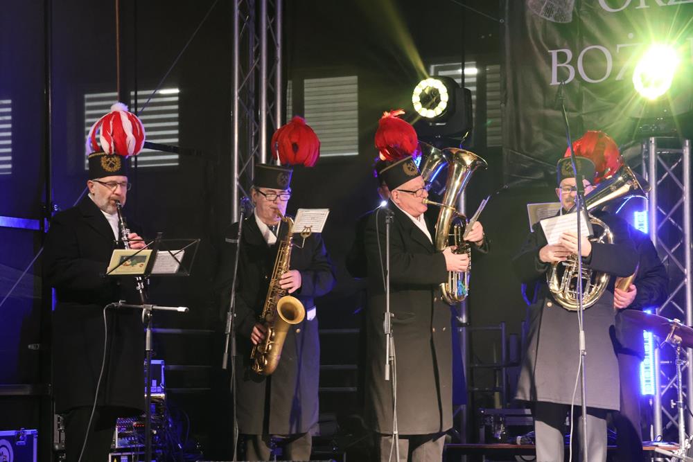 595101606_122194129790329281_8218499041862153813_n