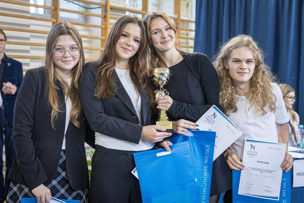 596620919_1292559999576982_611909043329781642_n