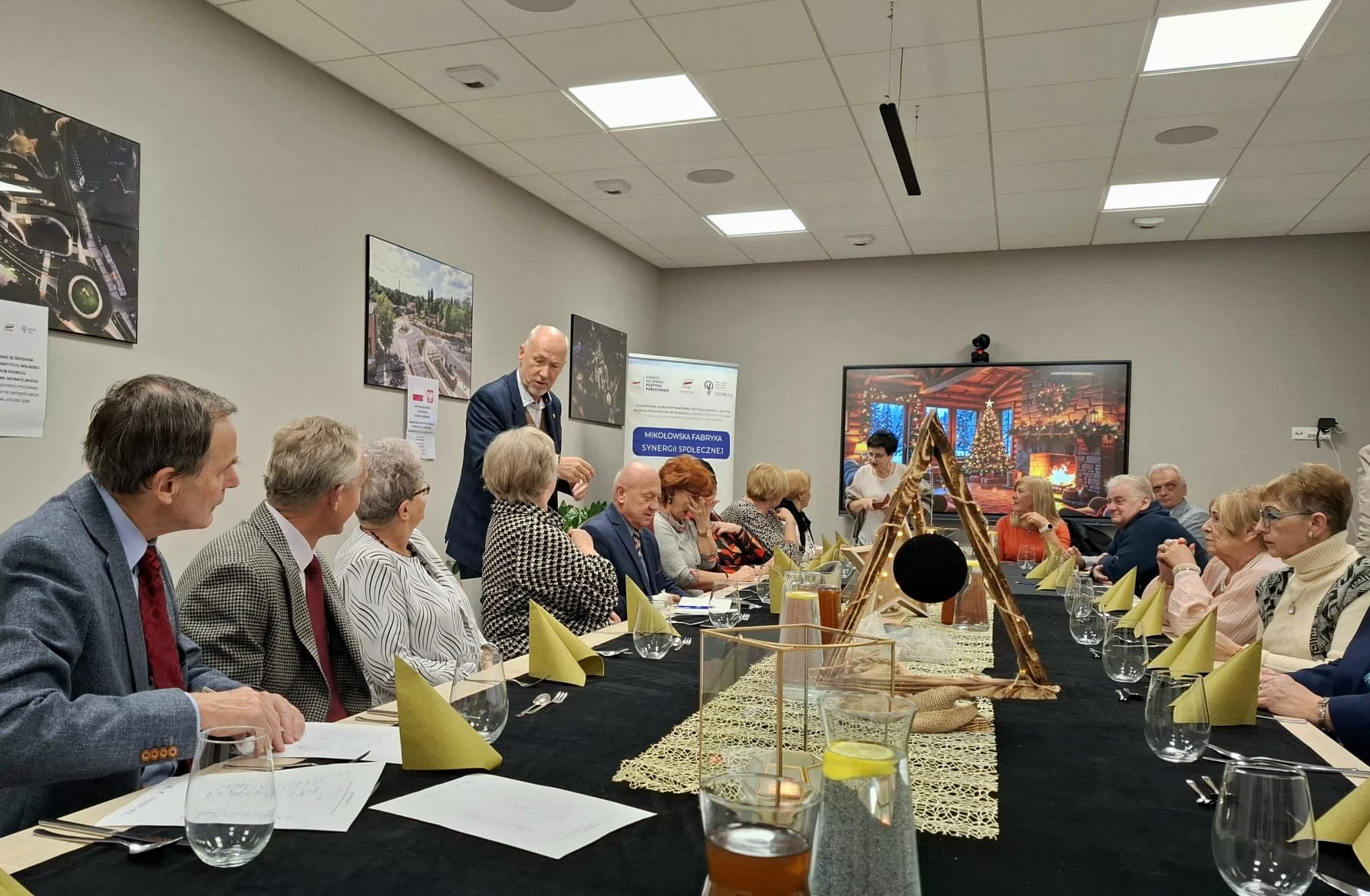 Spotkanie wigilijne Forum Seniorów Powiatu Mikołowskiego