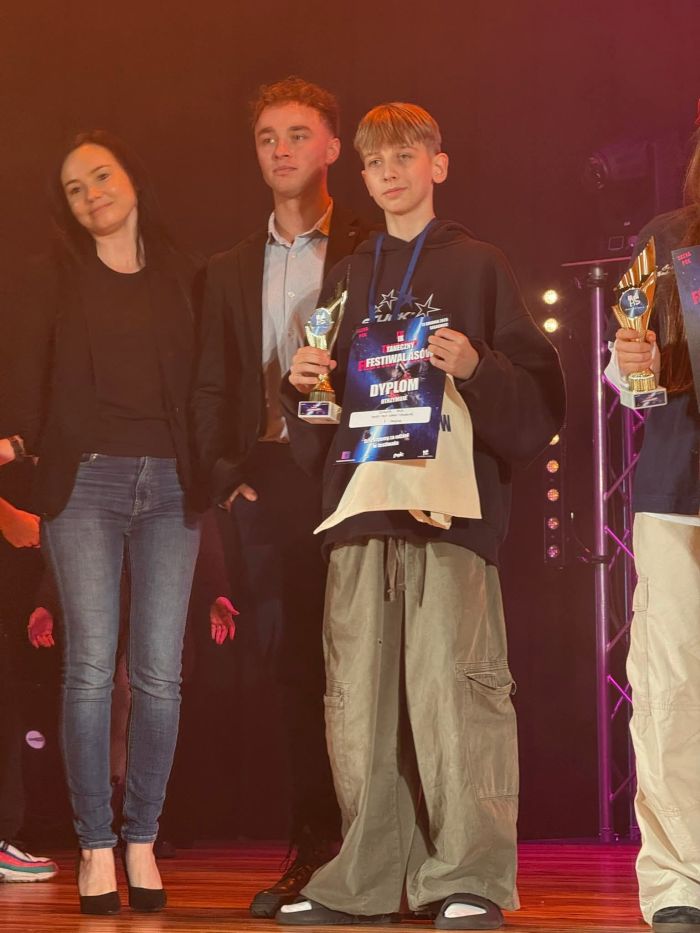 597887009_1268119645358712_8632037382692281978_n