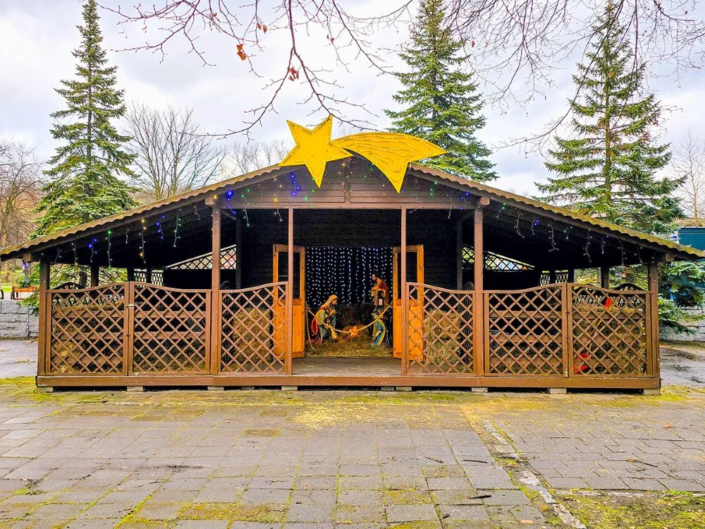 Bożonarodzeniowa szopka w Śląskim Zoo. Świąteczna atrakcja w Chorzowie