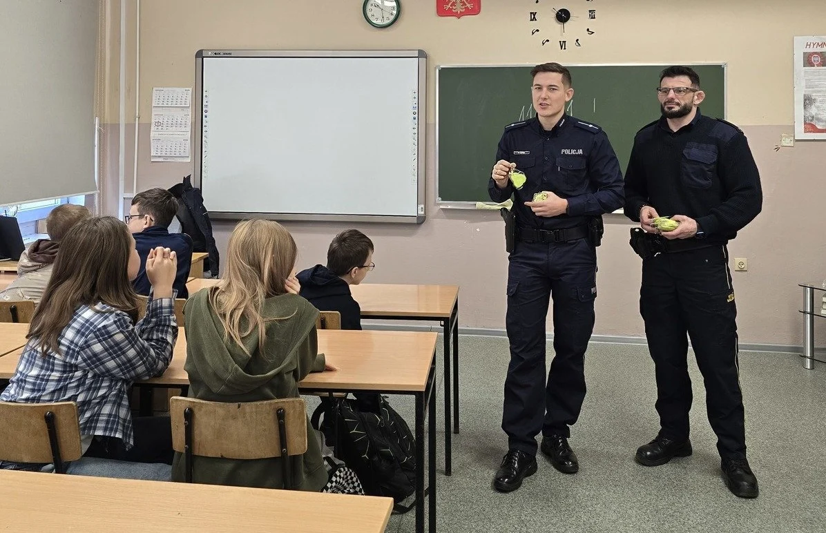 Profilaktyka i bezpieczeństwo młodzieży – spotkanie w SP nr 1 w Świętochłowicach