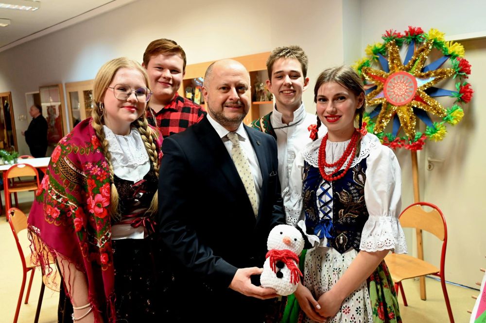 600288651_122233350116161828_2918259015570523903_n