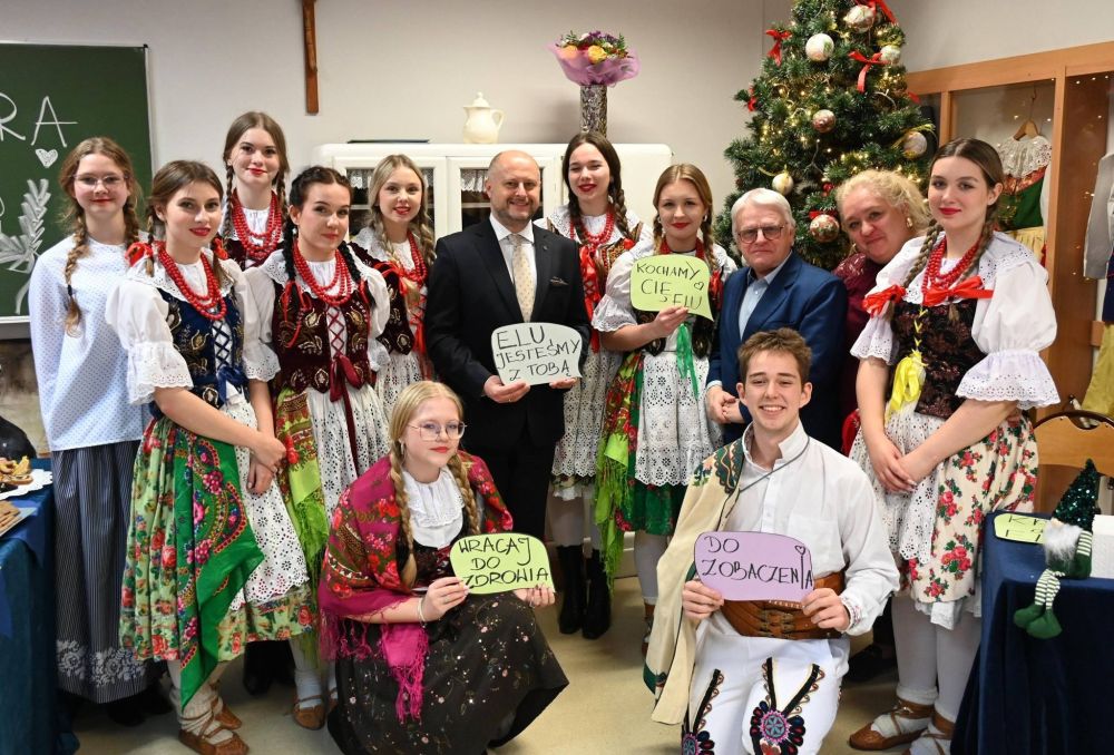 Lokalna społeczność w gotowości – mieszkańcy wspierają panią Elę w powrocie do zdrowia