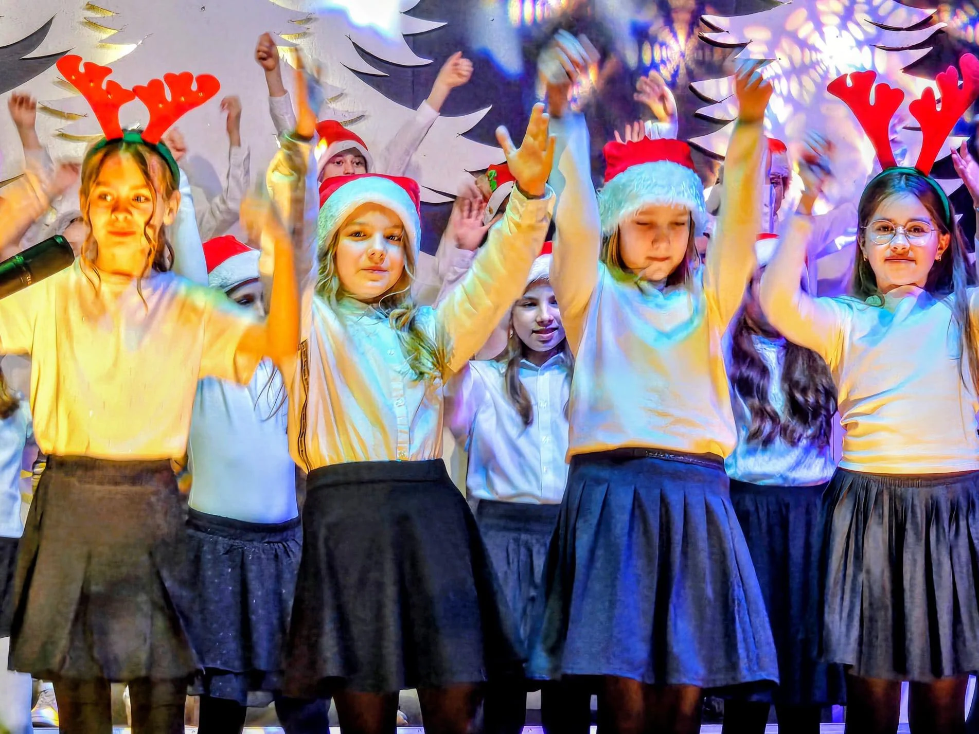 Świąteczny koncert uczniów klas IV i V w Zabrzu / fot. Szkoła Społeczna w Zabrzu