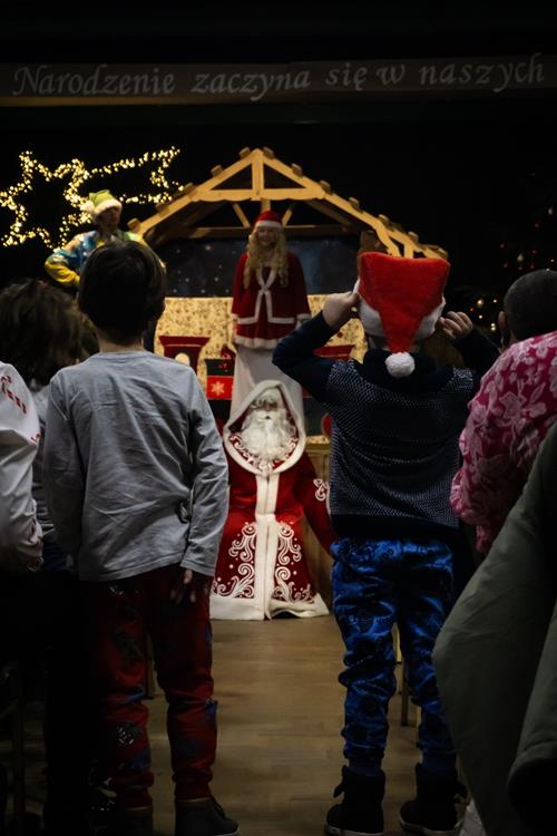 600321264_1303102835193665_7072053710651093619_n