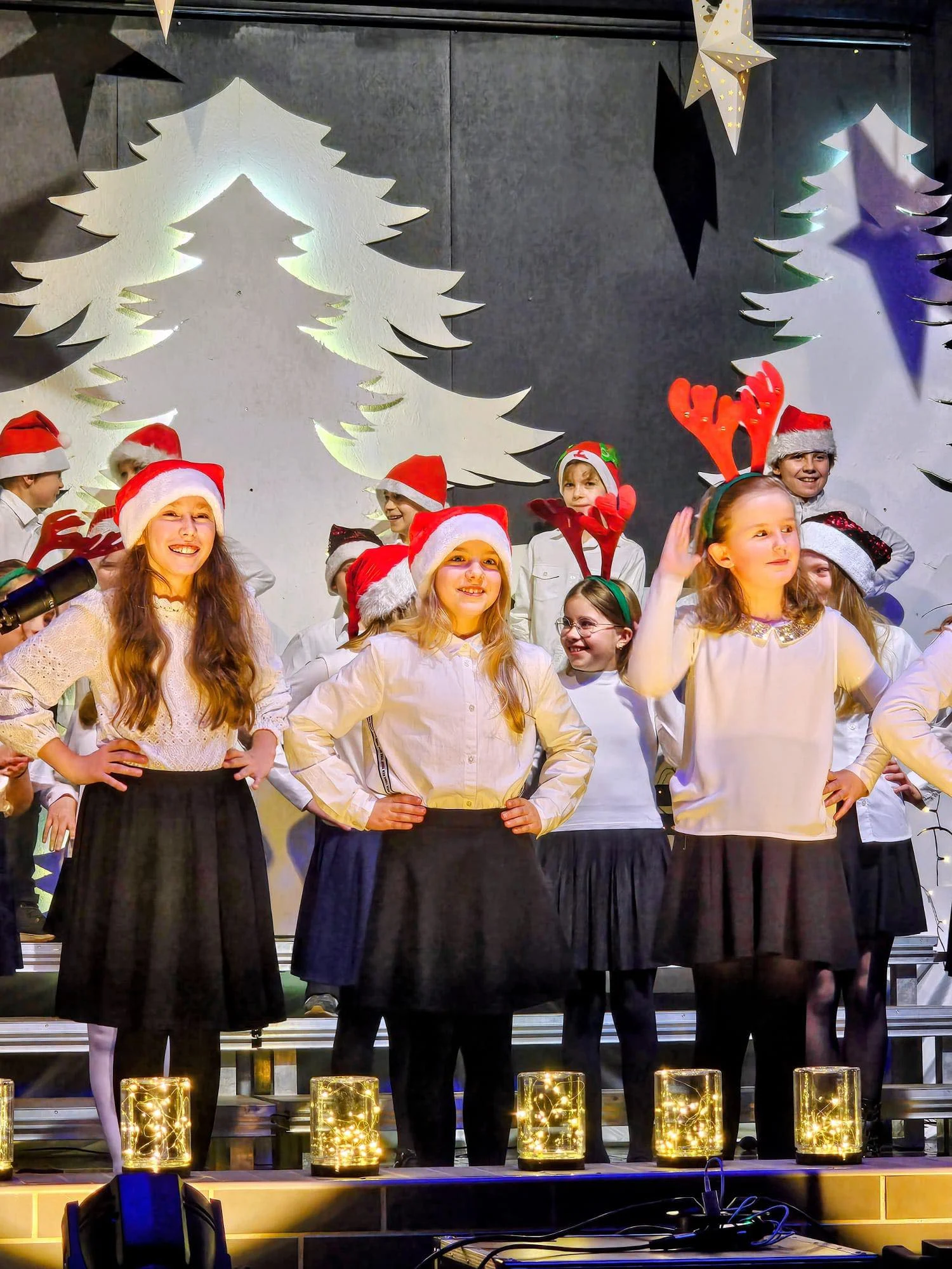 Świąteczny koncert uczniów klas IV i V w Zabrzu / fot. Szkoła Społeczna w Zabrzu