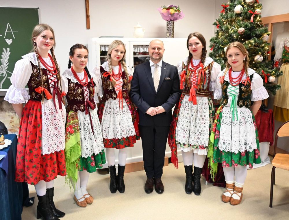 600329837_122233350422161828_4874910832264147625_n