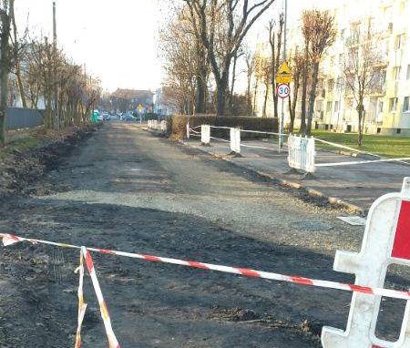 Utrudnienia na ul. Lipa – postęp prac związany z budową kanalizacji deszczowej