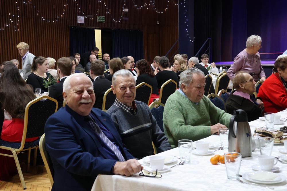 Dzień Seniora w Orzeszu – wspólne świętowanie w Miejskim Ośrodku Kultury