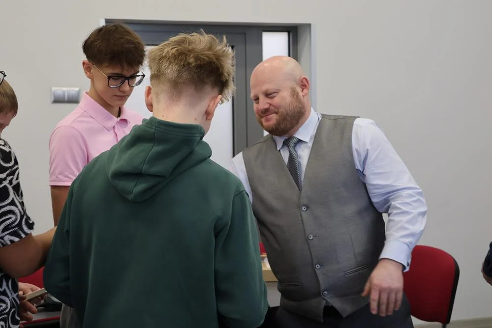 601854618_122195245244329281_5276980184320563051_n