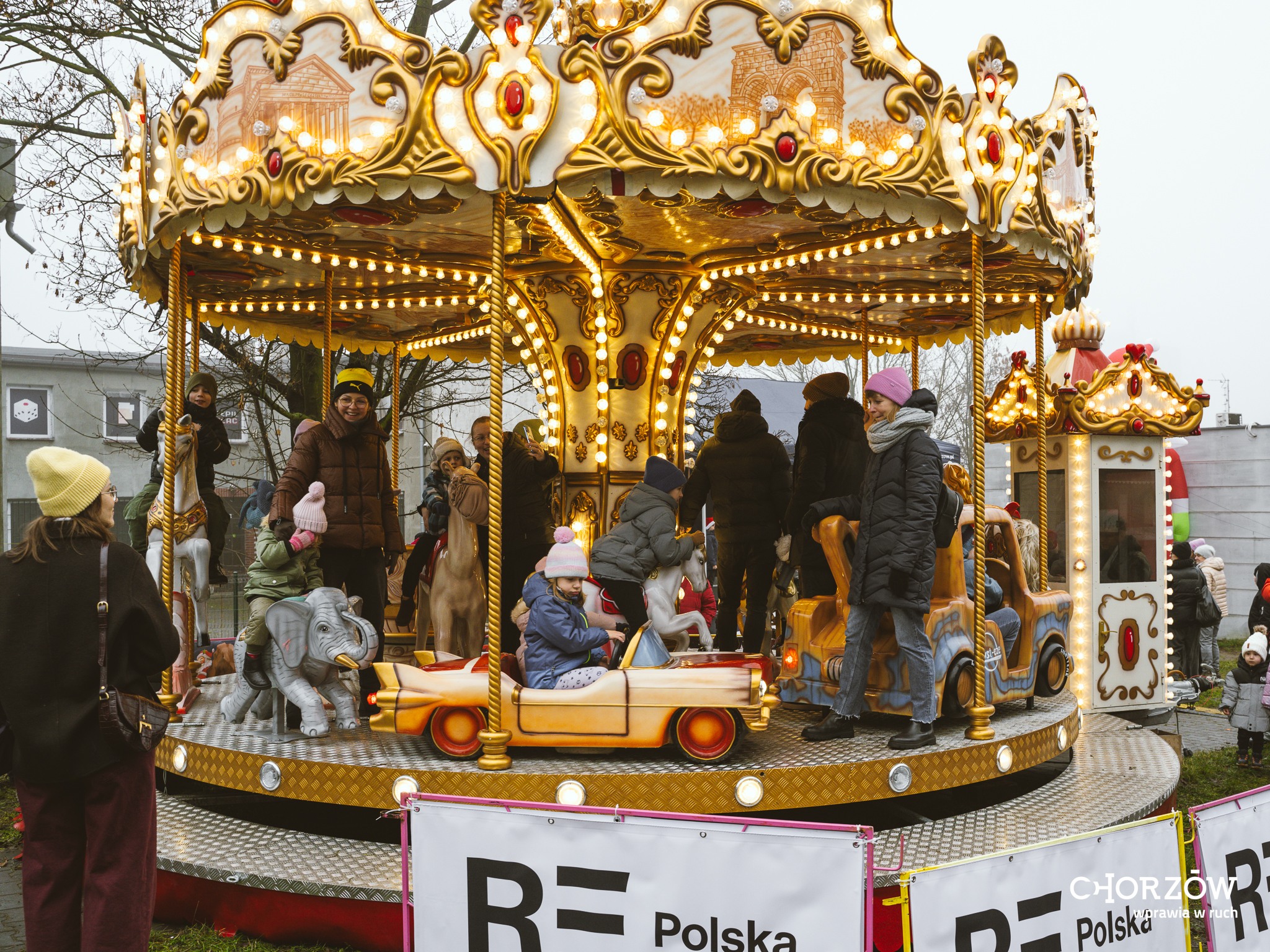 Magiczny Jarmark na Bocznej w Chorzowie. Tłumy mieszkańców i świąteczna atmosfera / fot. UM Chorzów FB