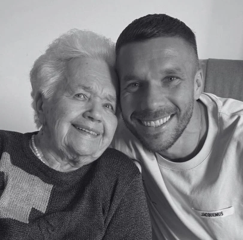 Lukas Podolski żegna ukochaną babcię, filar swojej kariery