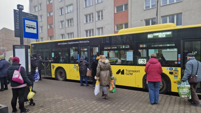 Zasady funkcjonowania komunikacji publicznej w okresie świątecznym i noworocznym