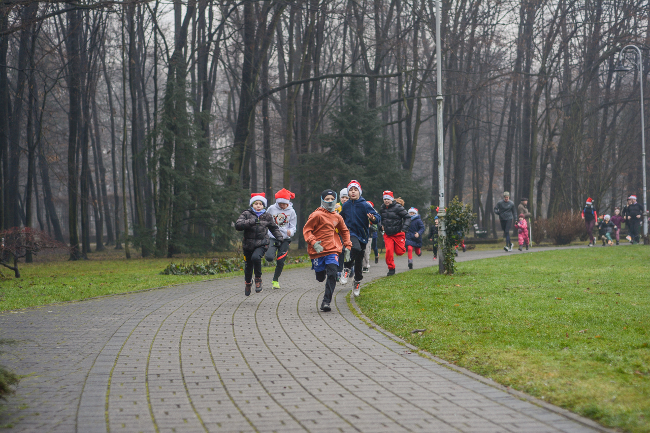 Mikołajkowy parkrun Katowice 2025 1