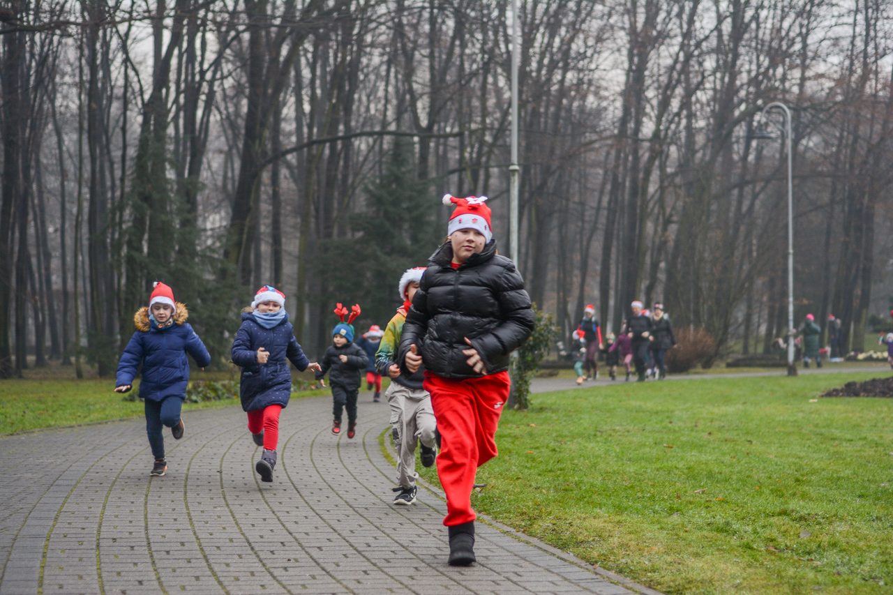 Mikołajkowy parkrun Katowice 2025 4