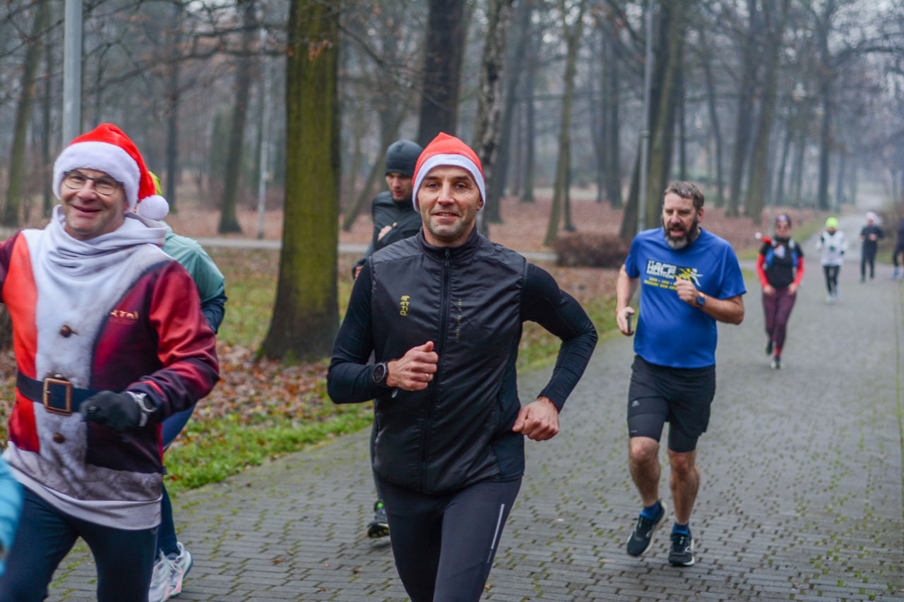 Mikołajkowy parkrun Katowice 2025 75