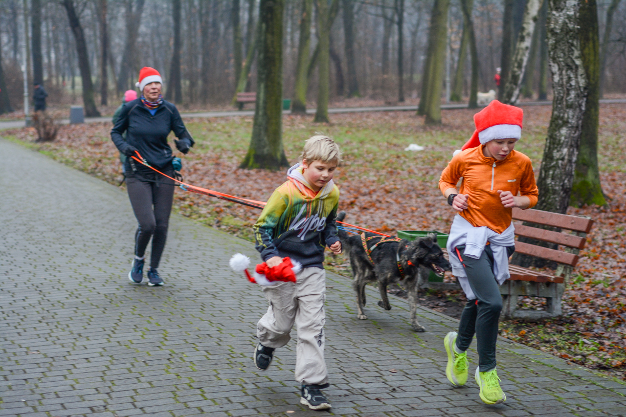 Mikołajkowy parkrun Katowice 2025 95