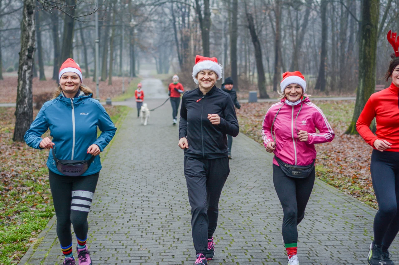 Mikołajkowy parkrun Katowice 2025 [FOTORELACJA]