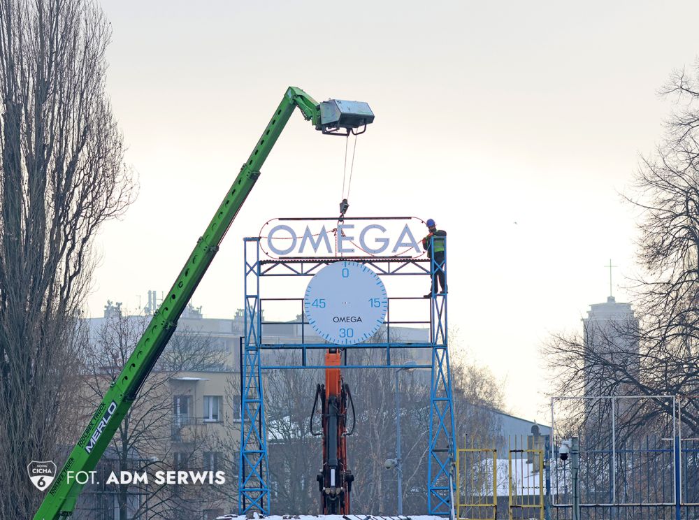 Z Cichej 6 znika legendarny zegar OMEGA