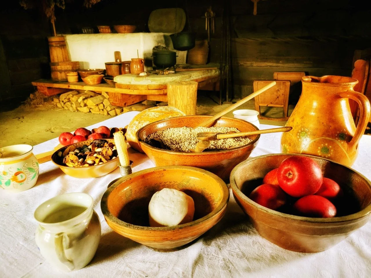 Świąteczne wnętrza w chorzowskim skansenie. Zobacz, jak wyglądały kiedyś święta!