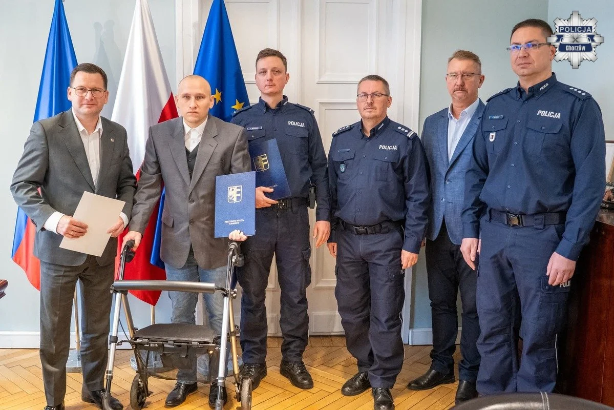 Policjant, który ratował innych z pożaru, potrzebuje naszej pomocy!