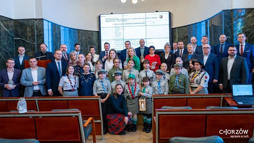 Betlejemskie Światło Pokoju na sesji Rady Miasta